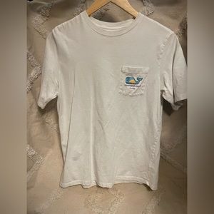 White Florida Vineyard Vines shirt